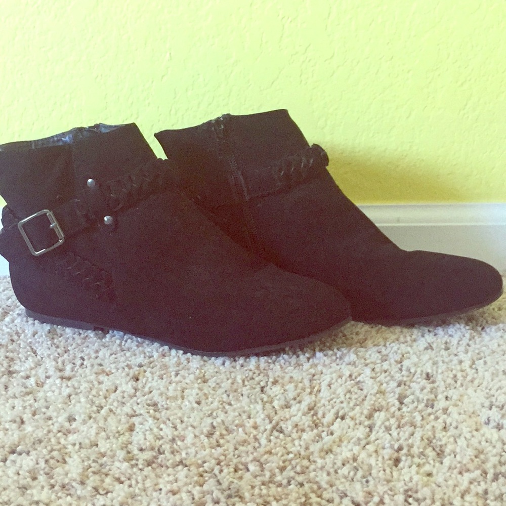 Black Bamboo Booties